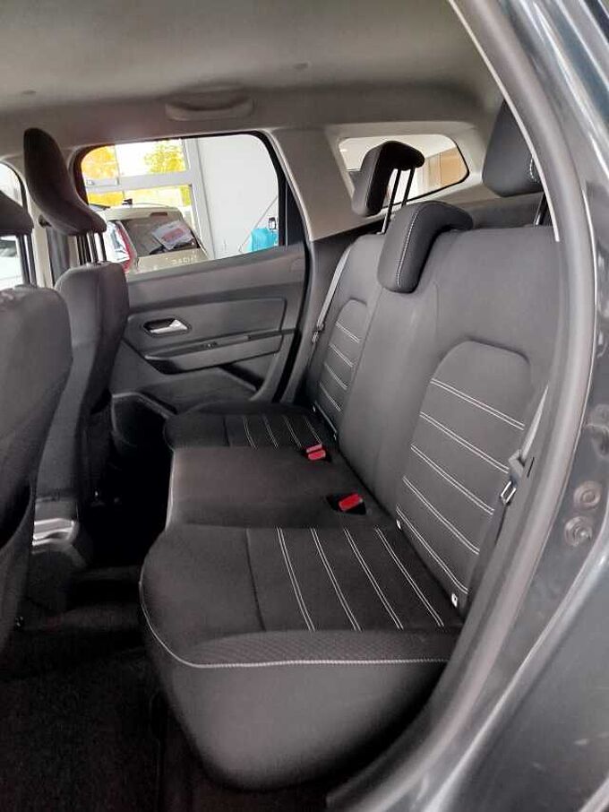 Dacia Duster TCe 130 Comfort *AHK/SHZ/KLIMA/LED*