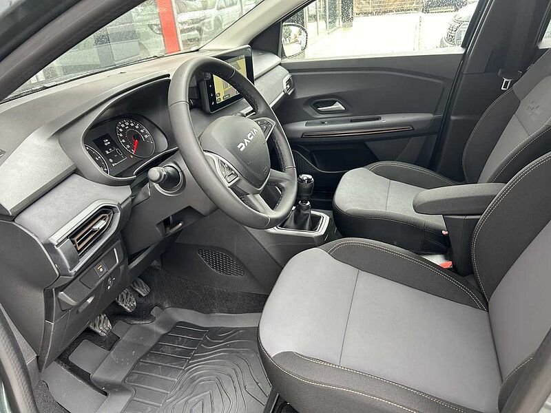 Dacia Jogger Extreme+ TCe 110 7-Sitzer *NAVI/SHZ/KAMERA/PDC*