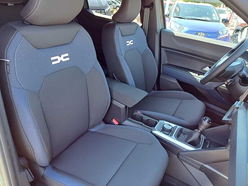 Dacia Duster Journey TCe 130 4x4 NAVI, Winterpaket, Citypaket sof. verfügbar