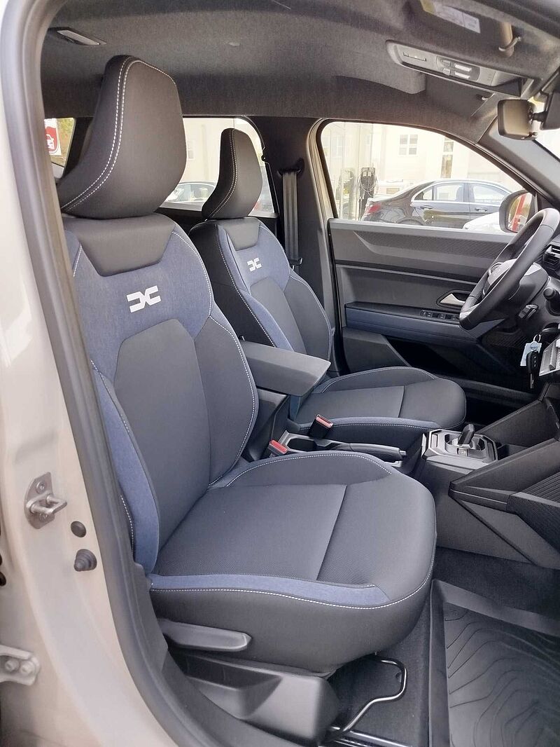 Dacia Duster Expression Hybrid 140 *SHZ/NAVI*