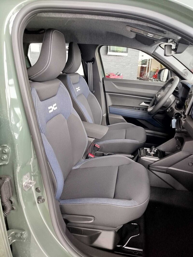 Dacia Duster Expression Hybrid 140 *SHZ/NAVI*