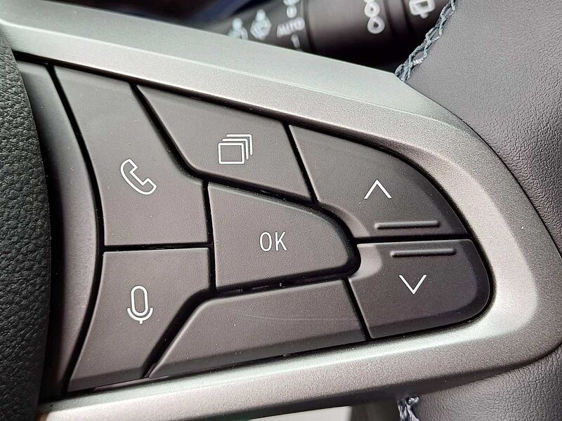 Dacia Duster TCe 130 4x4 Expression/Winterpaket/AHK/SITZHEIZUNG/KAMERA