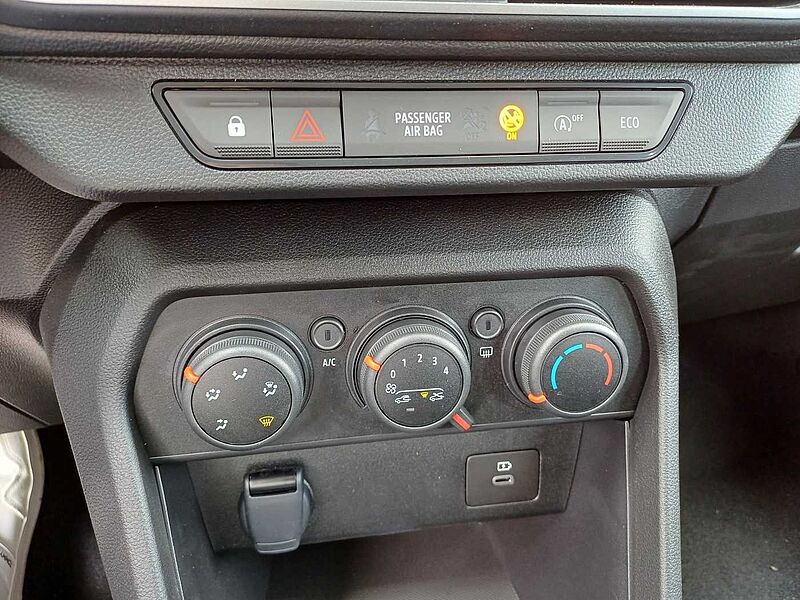 Dacia Sandero Expression 1.0 TCe 100 LPG NAVI/KAMERA/EInparkhilfe