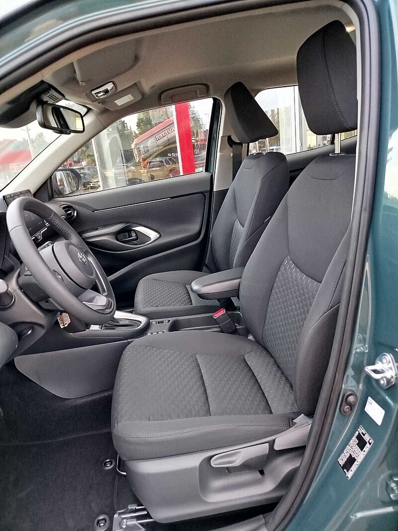 Toyota Yaris Cross Hybrid Active SHZ/LHZ/KAMERA/SOFORT!