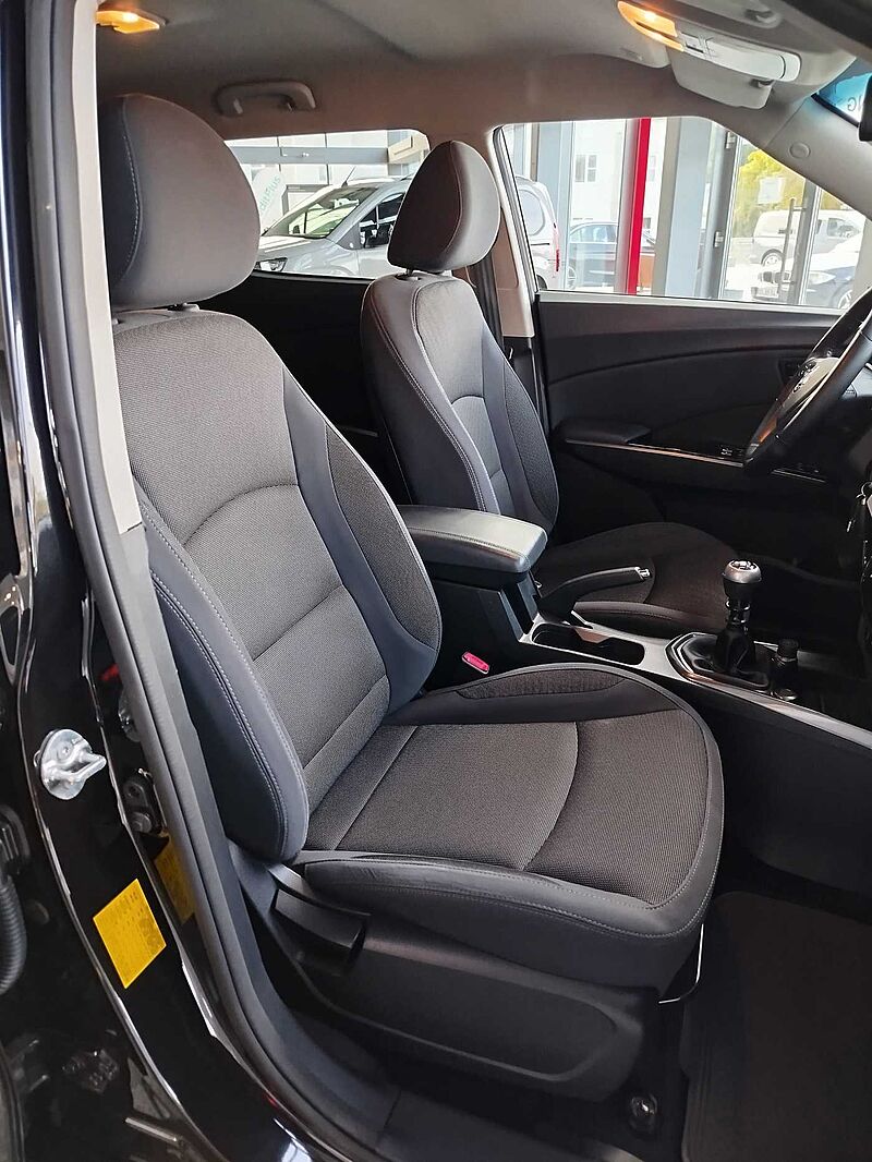 SsangYong Tivoli 1.2 T-GDi Quartz *NAVI/KAMERA/SHZ/AHK*