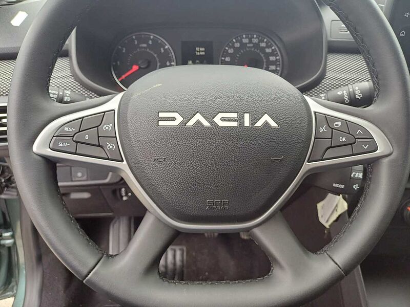 Dacia Sandero Expression TCe 90/Navi/Kamera/PDC vo. + hi.