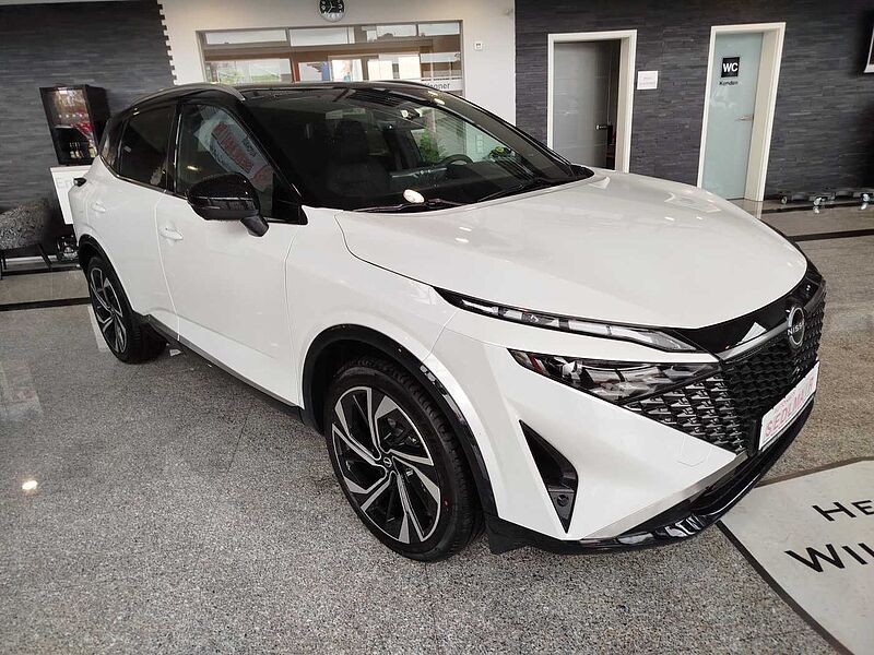 Nissan Qashqai 1.3 DIG-T MHEV TEKNA+ *PANO/BOSE/20ZOLL*