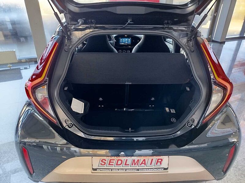 Toyota Aygo X Teamplayer KAMERA/SHZ/CARPLAY