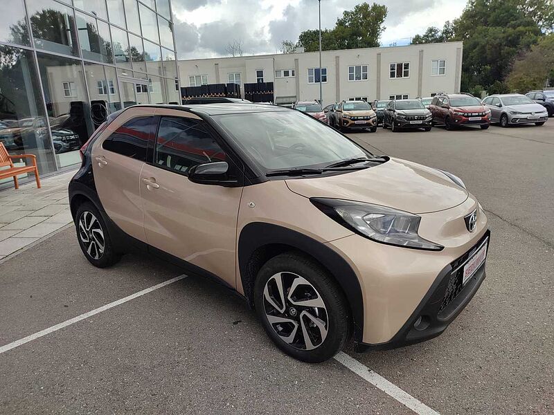 Toyota Aygo X Teamplayer KAMERA/SHZ/CARPLAY