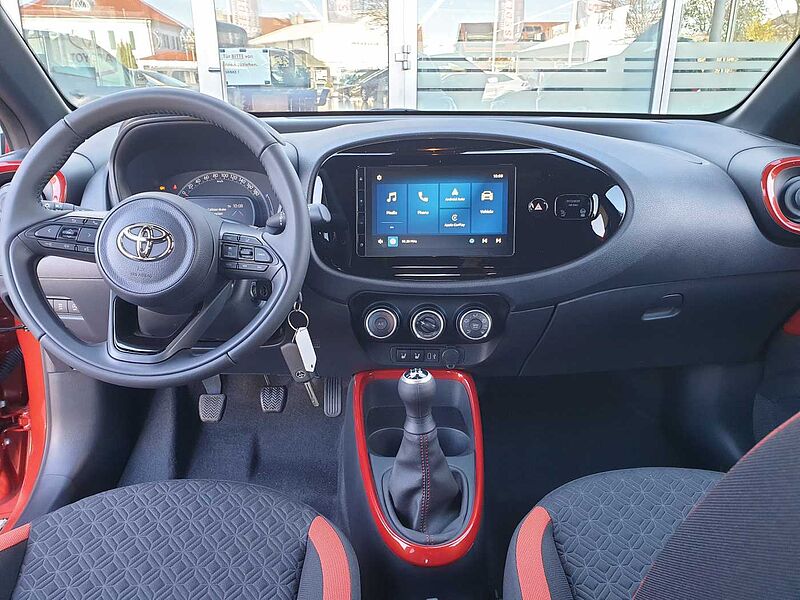 Toyota Aygo X Teamplayer KAMERA/SHZ/CARPLAY
