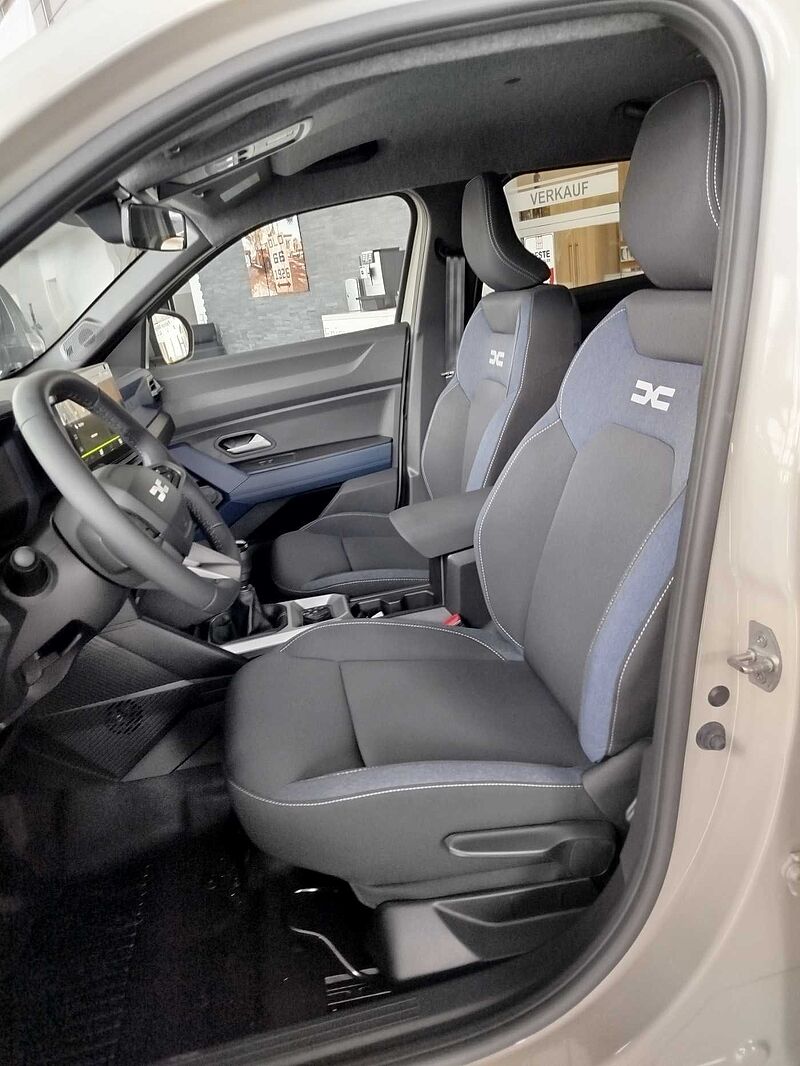 Dacia Duster Journey TCe 130 4x4 AHK/SHZ/Technikpaket