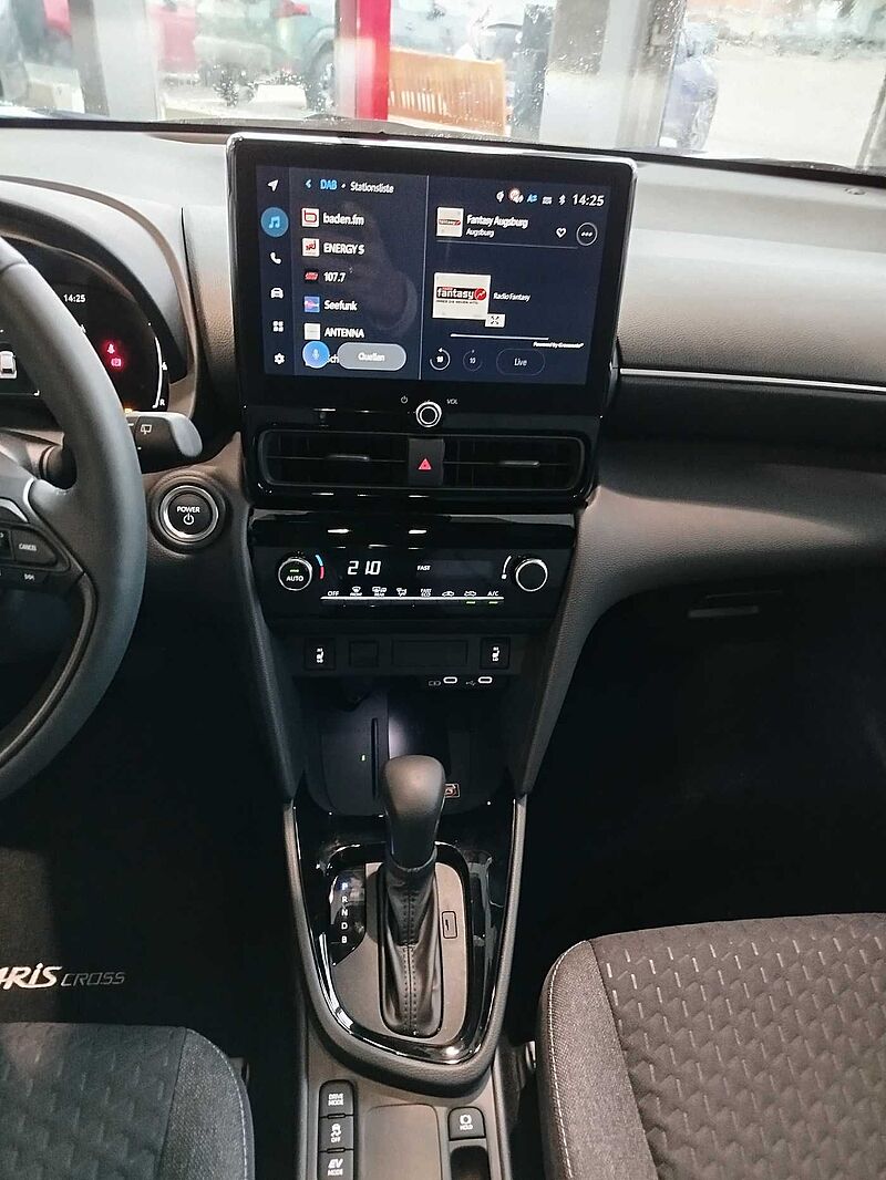 Toyota Yaris Cross Hybrid Style/Teamplayer *SHZ/LHZ/KAM*