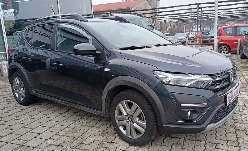 Dacia Sandero Stepway Comfort TCe 90 Automatik, AHK, v. Extras