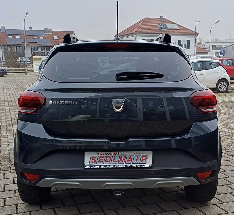 Dacia Sandero Stepway Comfort TCe 90 Automatik, AHK, v. Extras