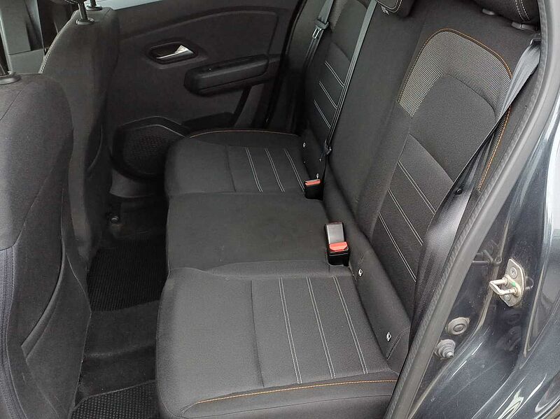 Dacia Sandero Stepway Comfort TCe 90 Automatik, AHK, v. Extras