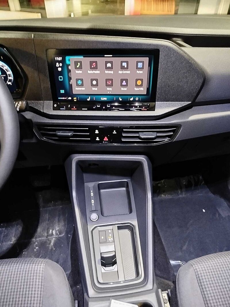 Volkswagen Caddy Maxi Family 1.5 TSI DSG AHK/7SITZE/KAMERA