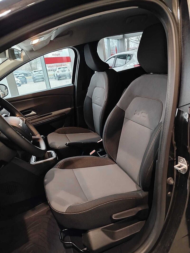 Dacia Jogger Extreme TCe110 *KAMERA/SHZ/CARPLAY*