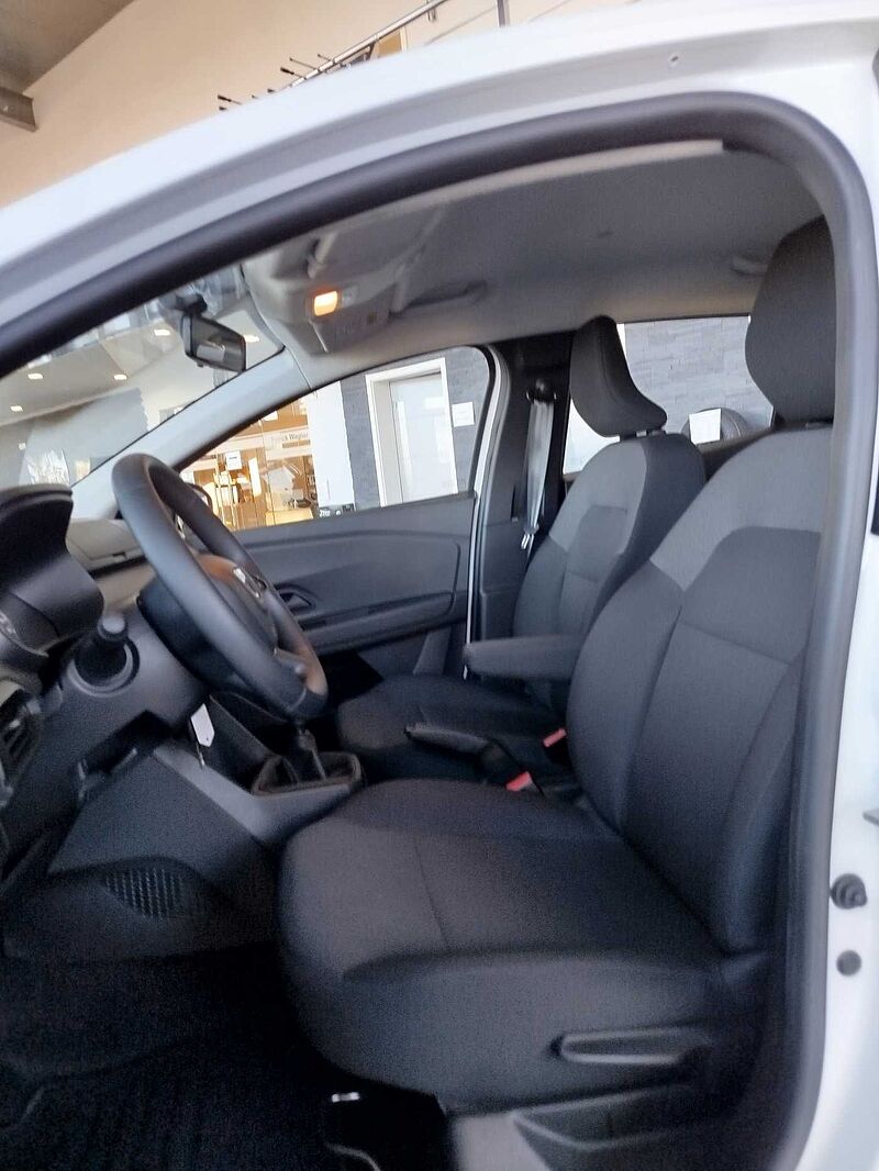 Dacia Sandero SCe 65 Essential KLIMA/DAB/FREISPRECH/LED