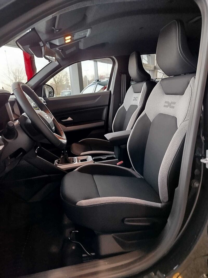 Dacia Duster Journey mild Hybrid 140 AHK/Winter+Paket