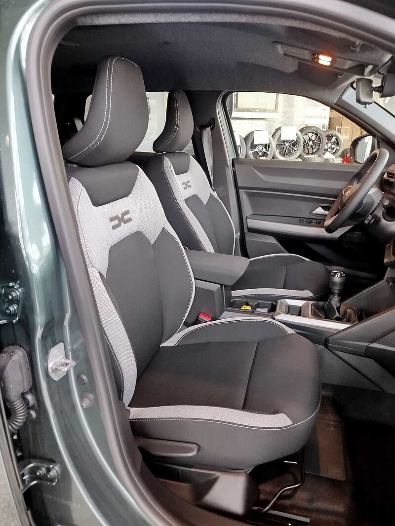 Dacia Duster Journey TCe 140 , AHK, *WINTER-PLUS-PAKET*