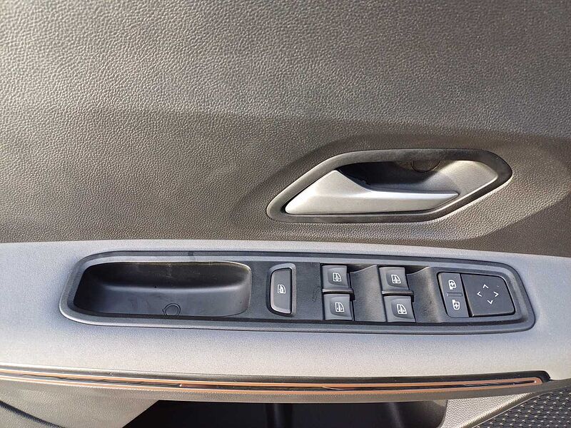 Dacia Jogger Extreme TCe110 SHZ/KAMERA/CARPLAY