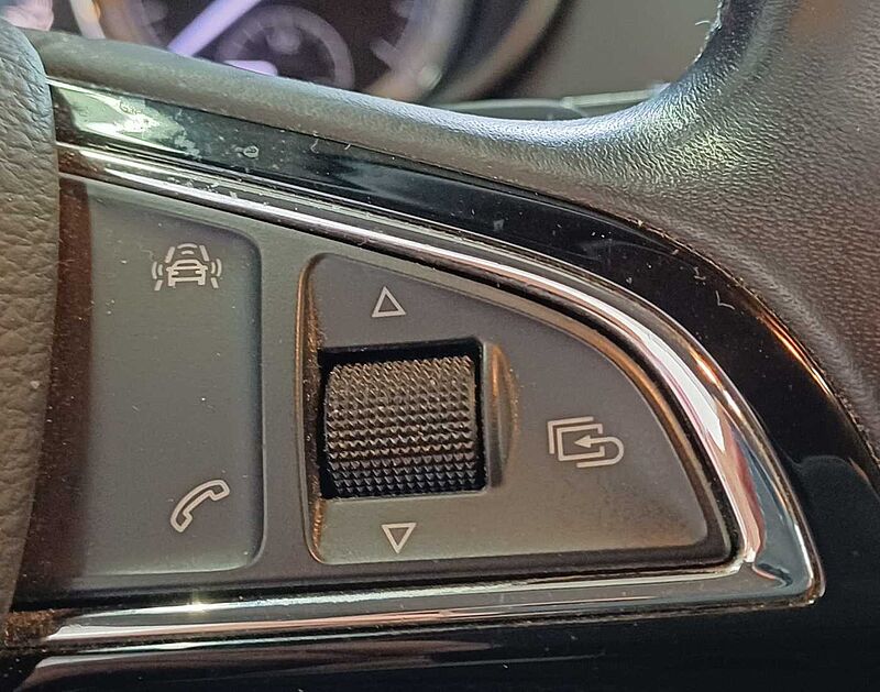 SKODA Octavia Drive TSI 7-Gang Automatik, Navi, Sitzheiz.