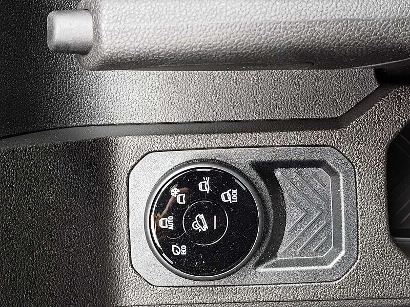 Dacia Duster TCe 130 4x4 Expression/AHK/Winterpaket/SITZHEIZUNG/KAMERA