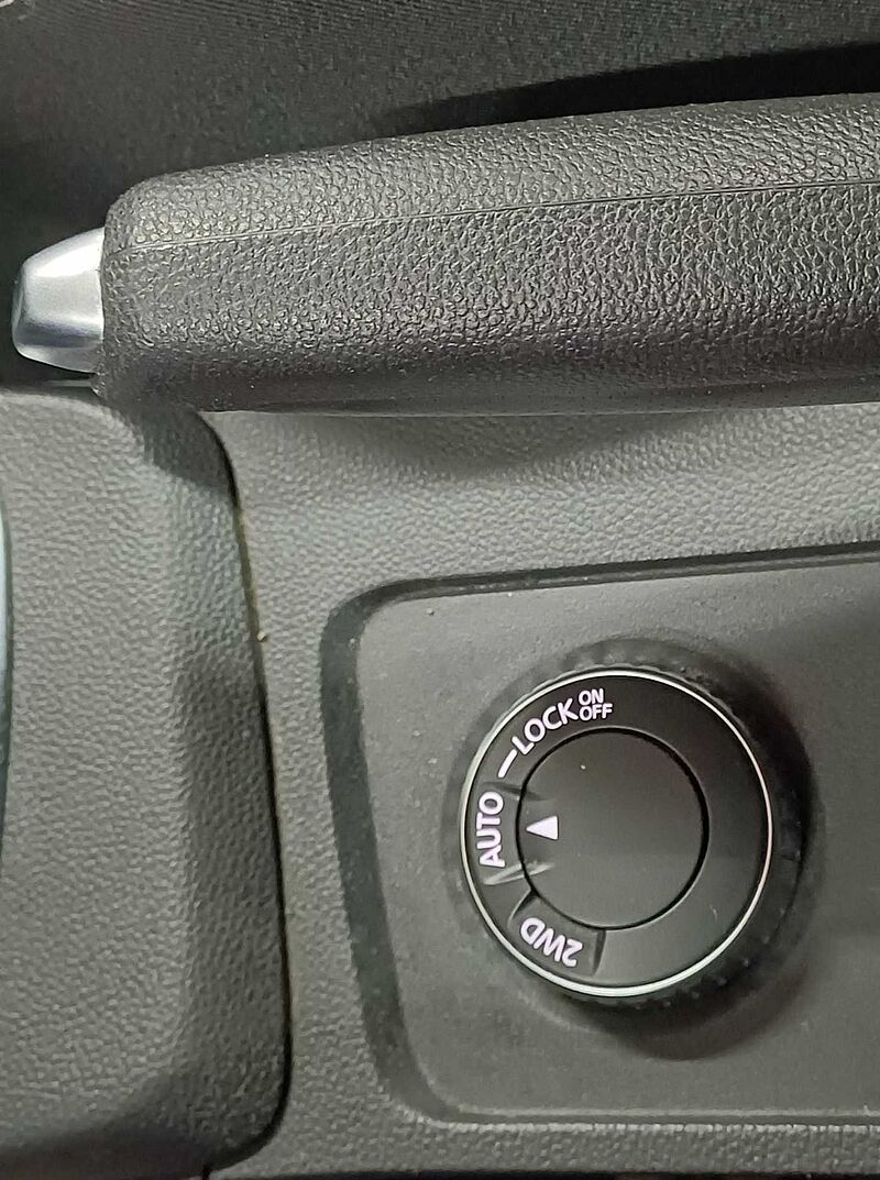 Dacia Duster Prestige Blue dCi 115 4x4 Navi, AHK abnehmbar