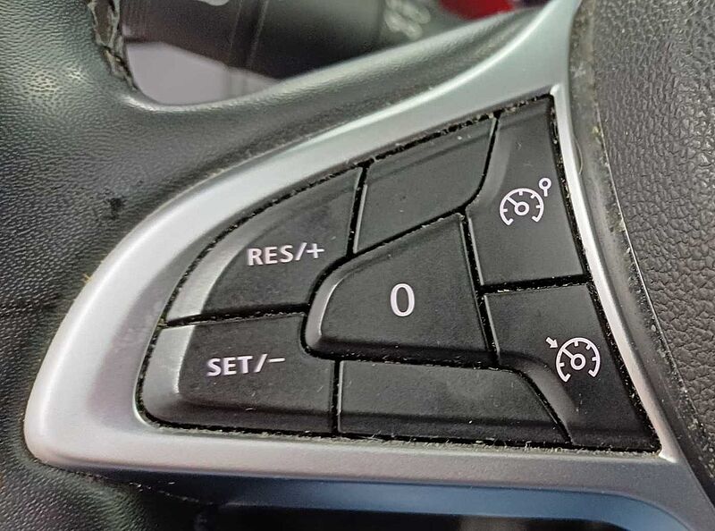 Dacia Duster Prestige Blue dCi 115 4x4 Navi, AHK abnehmbar