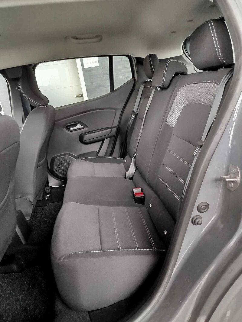 Dacia Sandero TCe 90 Expression AHK/PDC/KLIMA/CARPLAY
