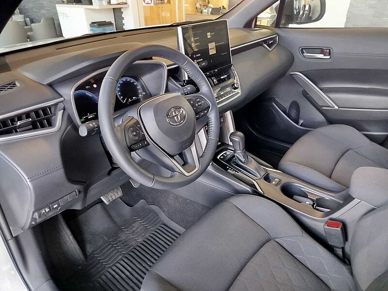 Toyota Corolla Cross Hybrid 2.0 Team-D AHK/KAM/SHZ