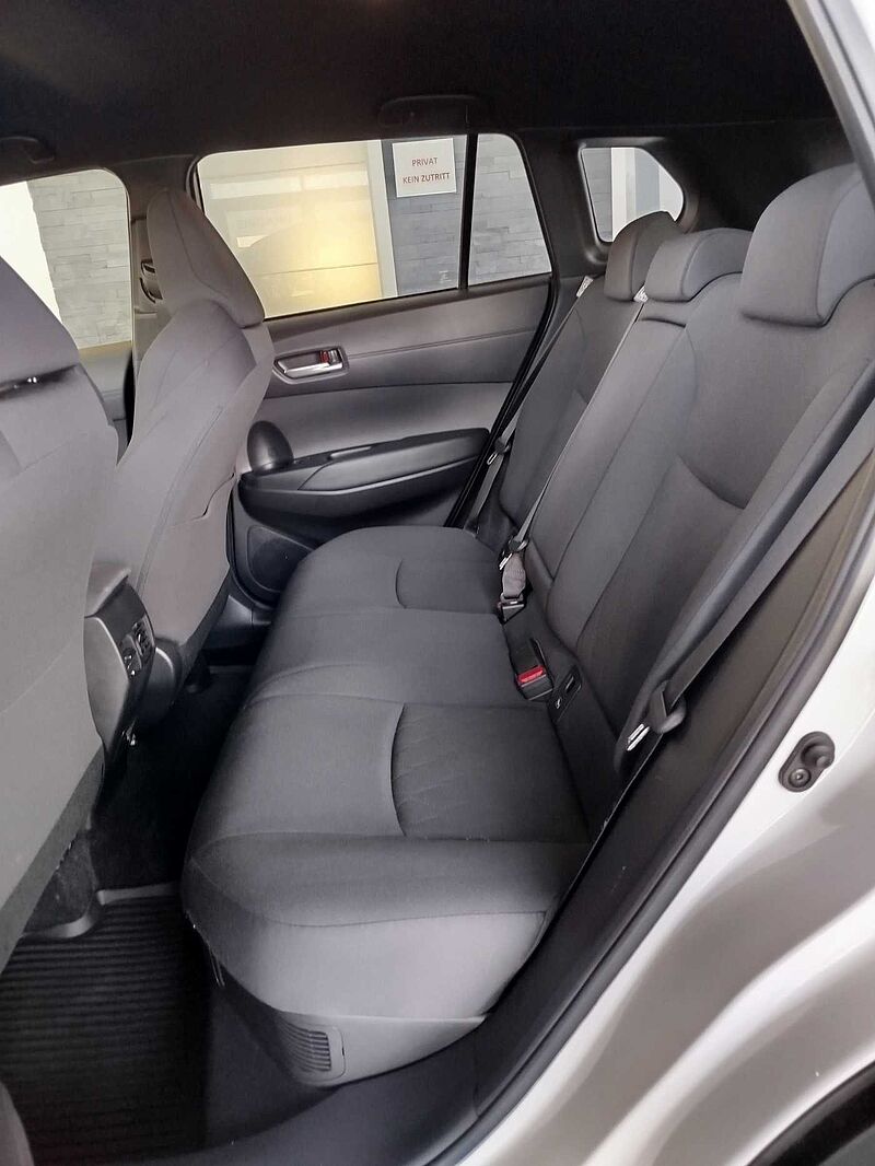 Toyota Corolla Cross Hybrid 2.0 Team-D AHK/KAM/SHZ