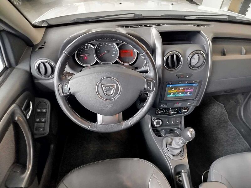 Dacia Duster SCe 115 4x4 Laureate *LEDERSITZE/SHZ/NAVI*