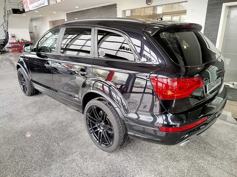 Audi Q7 3.0 TDI quattro S-Line *MMI/BOSE/AHK/XENON*