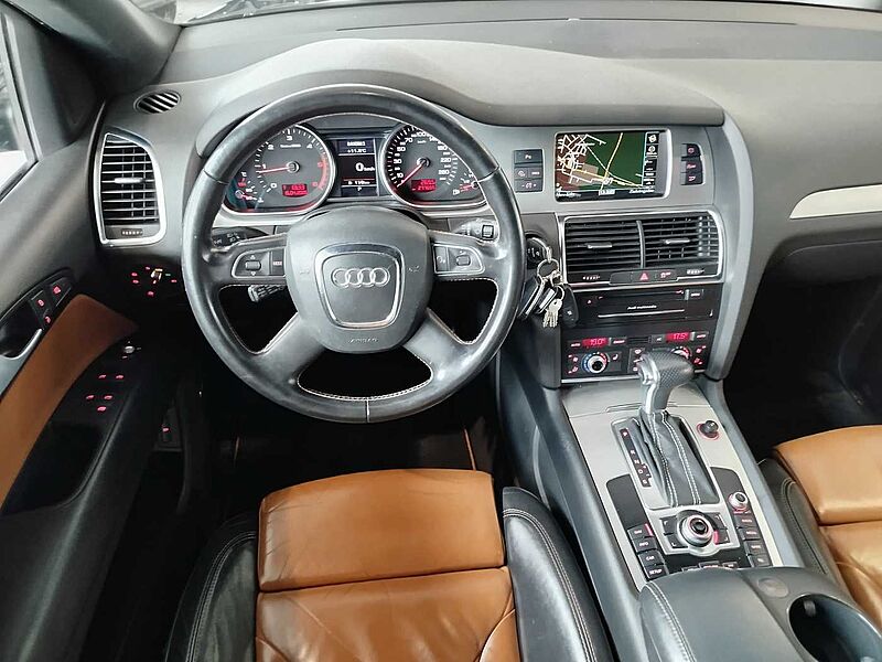 Audi Q7 3.0 TDI quattro S-Line *MMI/BOSE/AHK/XENON*