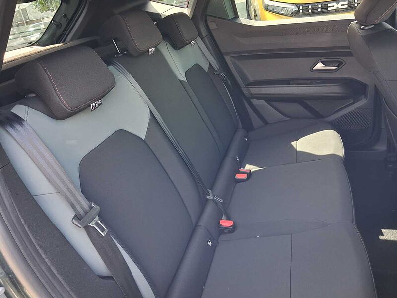 Dacia Duster Extreme Hybrid-G 150 4x4 AHK, WINTER+/CITY/TECHNIK