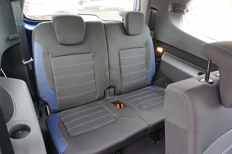 Dacia Lodgy Stepway TCe 130 7-Sitze, Navi, AHK, SHZ