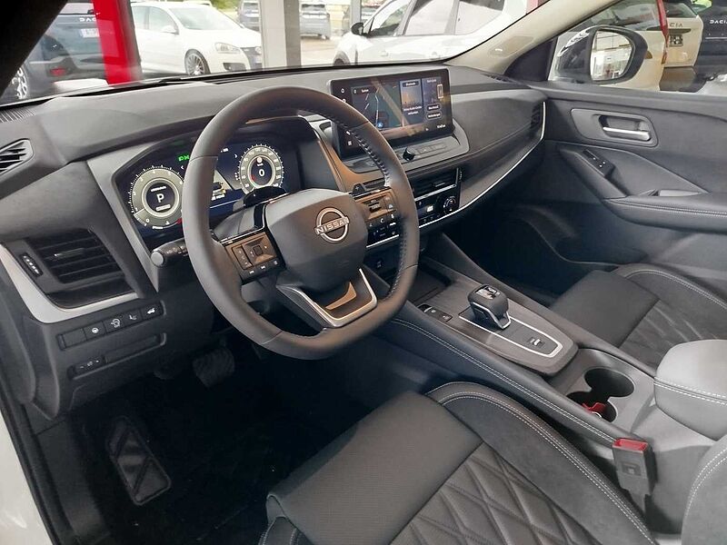 Nissan Qashqai 1.3 DIG-T MHEV TEKNA PLUS/PANO/BOSE/20ZOLL