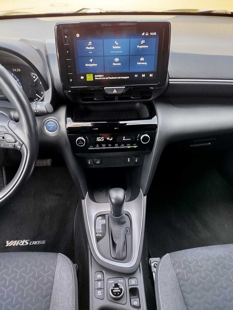 Toyota Yaris Cross Hybrid AWD-i Team Deutschland