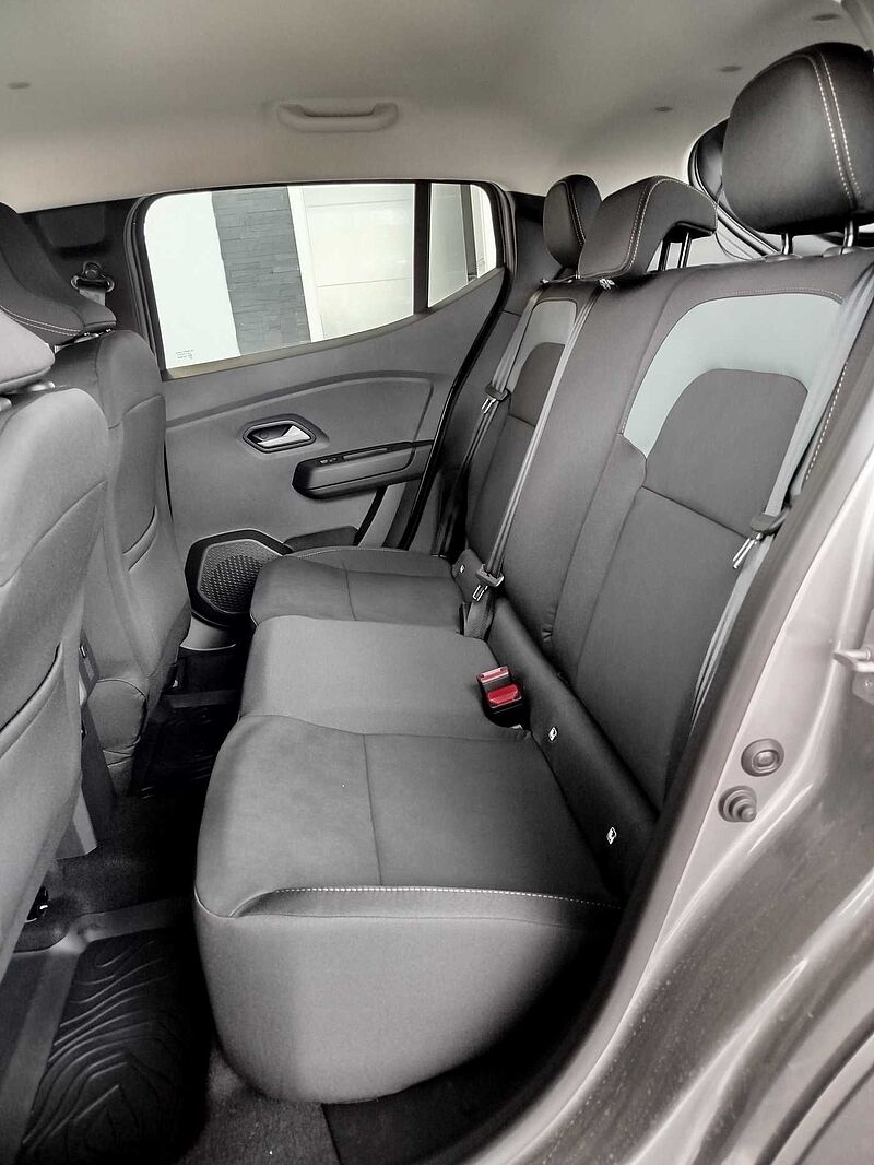 Dacia Sandero Stepway Extreme Eco-G 120 auto Winter/Technik/Driving