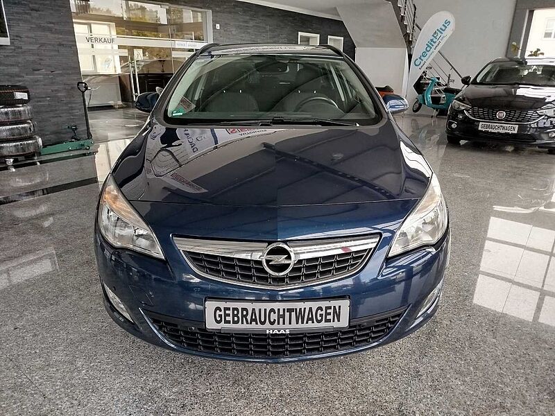 Opel Astra J Sports Tourer 1.7 CDTI