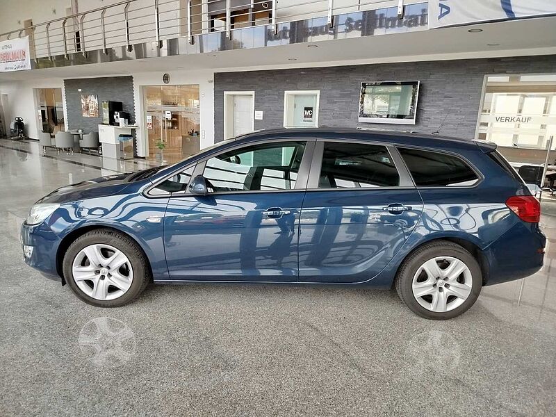 Opel Astra J Sports Tourer 1.7 CDTI