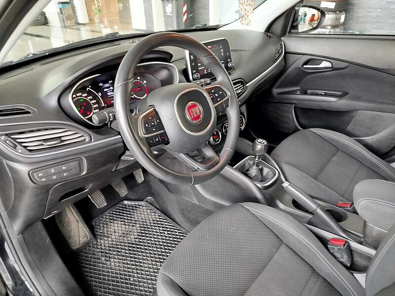 Fiat Tipo 1.4 T-Jet *KAMERA/KLIMAAUTOMATIK*