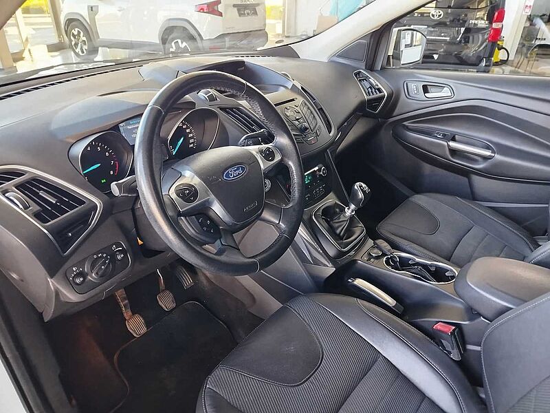 Ford Kuga 1.6 EcoBoost *SHZ/KLIMAAUT/PDC*