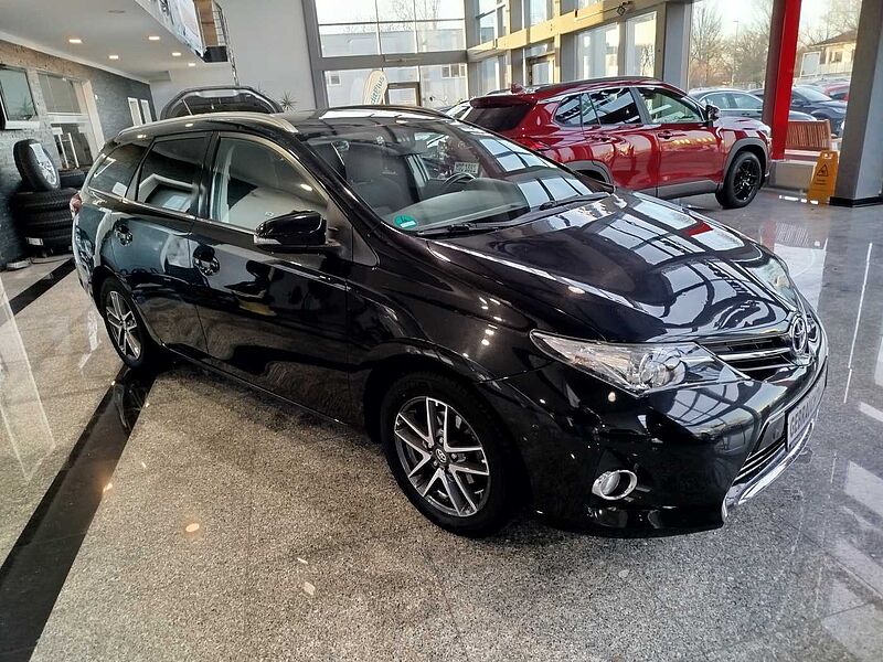 Toyota Auris Touring Sports 1.6 Edition/NAVI/SHZ/KAMERA