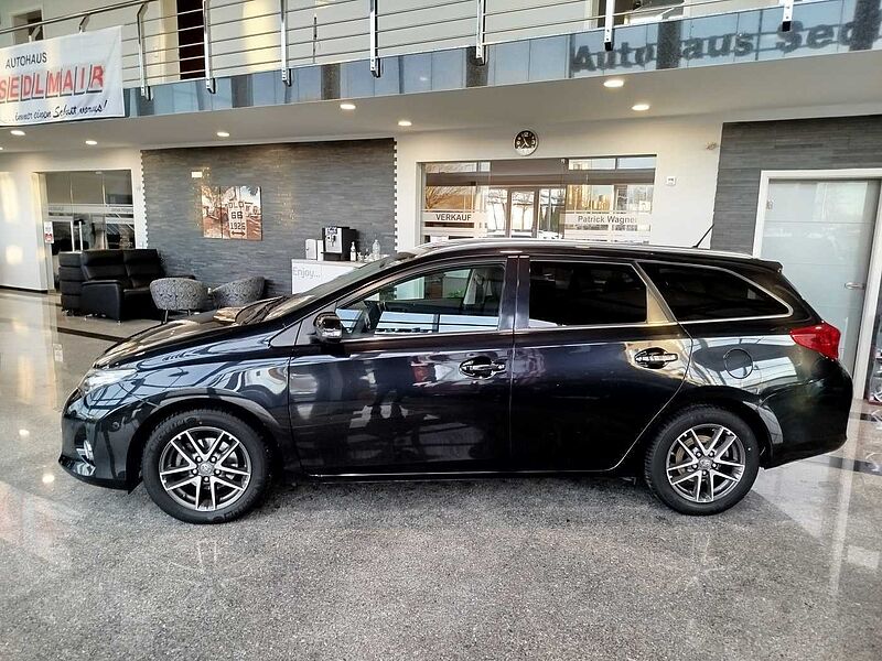Toyota Auris Touring Sports 1.6 Edition/NAVI/SHZ/KAMERA
