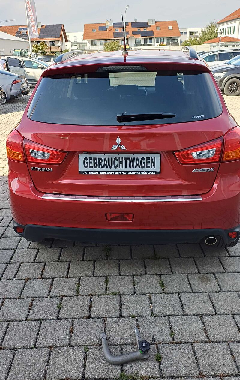Mitsubishi ASX 4x4/Autom. /AHK/ PDC vo. + hi. /Kamera
