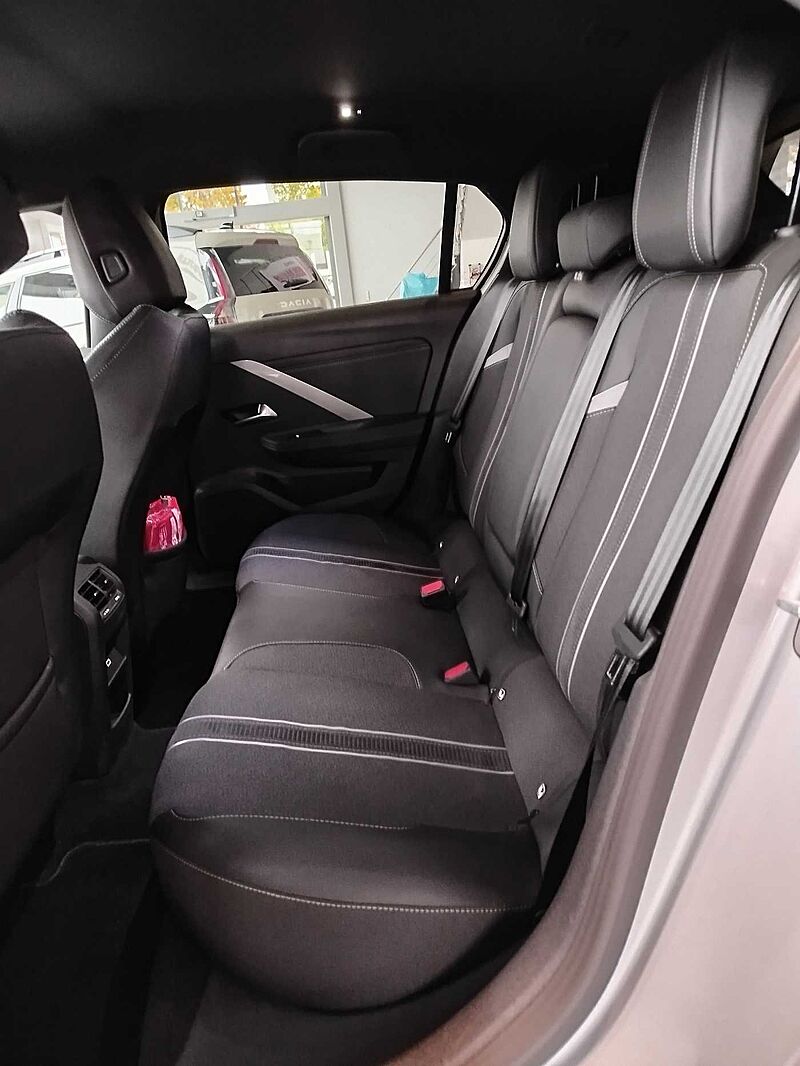 Opel Astra 1.2 Turbo GS-LINE *NAVI/LED/360&deg;KAMERA*