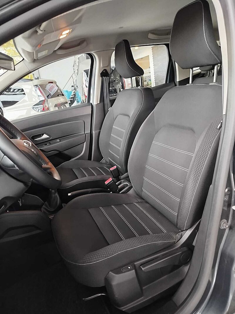 Dacia Duster TCe 130 Comfort *AHK/SHZ/KLIMA/LED*