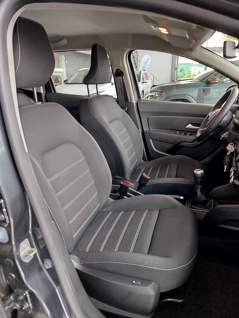 Dacia Duster TCe 130 Comfort *AHK/SHZ/KLIMA/LED*